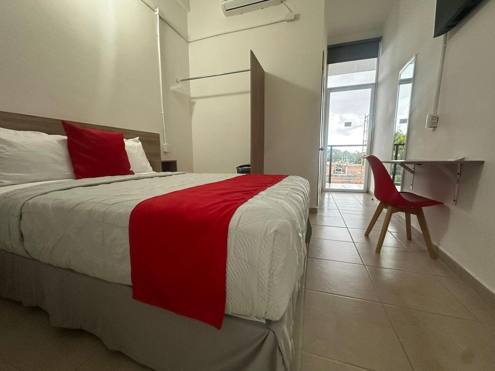 Hotel Plaza Centenario Juan Aldama Exterior photo